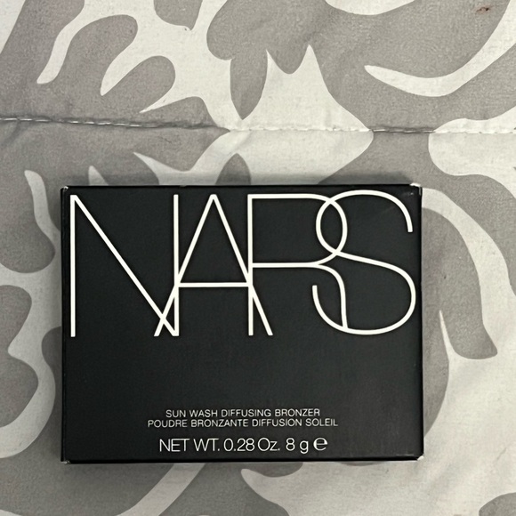 NARS Sun Washed Diffusing Bronzer - Laguna - Picture 2 of 2